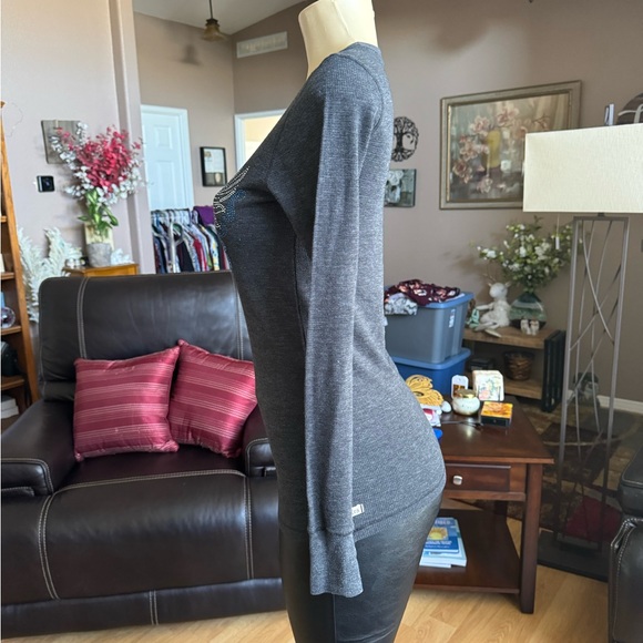 Jake’s gray, silver, red & blue long sleeve top-size S - Picture 3 of 9